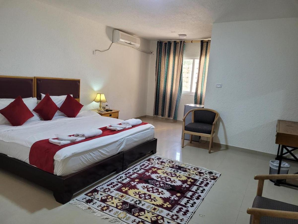 Petra Home Hotel Wadi Musa Dış mekan fotoğraf